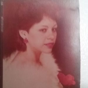 Meet your Posher, Elisa